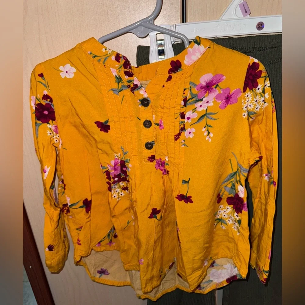 Old Navy Girls 3T Floral Blouse & Ribbed Flare Pants 2-Piece Set